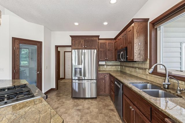 2311 Seurer Street, Elko New Market, MN 55054