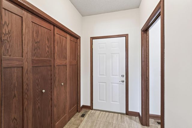 2311 Seurer Street, Elko New Market, MN 55054