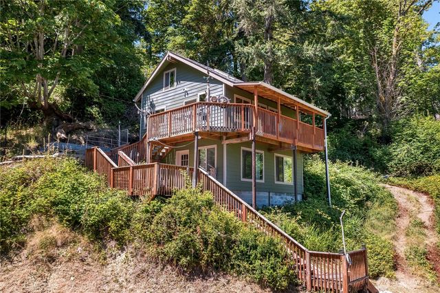 310 Fir Lane NW, Lakebay, WA 98349