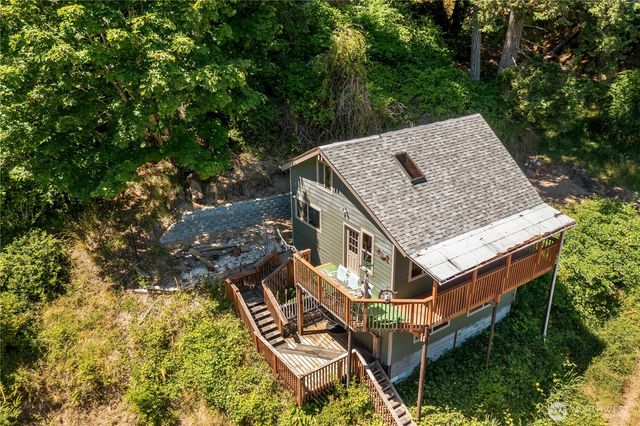 310 Fir Lane NW, Lakebay, WA 98349