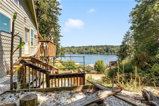 310 Fir Lane NW, Lakebay, WA 98349