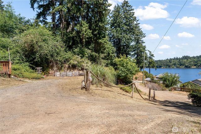 310 Fir Lane NW, Lakebay, WA 98349