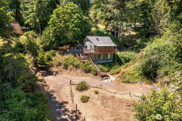 310 Fir Lane NW, Lakebay, WA 98349
