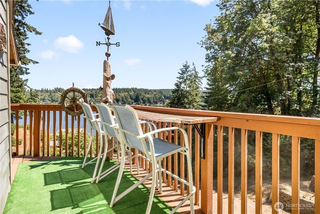 310 Fir Lane NW, Lakebay, WA 98349
