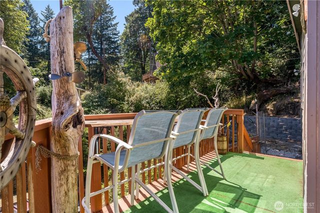 310 Fir Lane NW, Lakebay, WA 98349