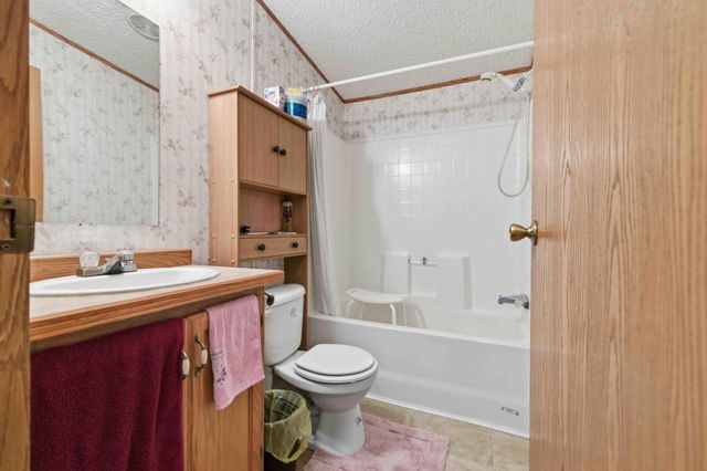 1827 24th Street SW, Pine River, MN 56474