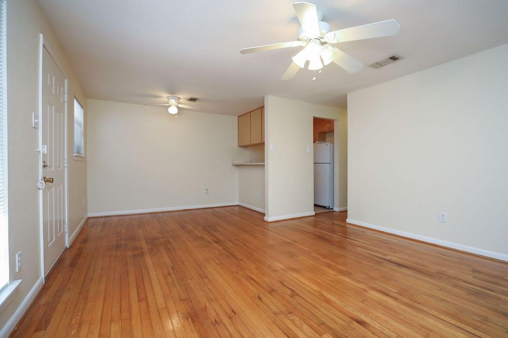 1620 Hawthorne Street 1, Houston, TX 77006