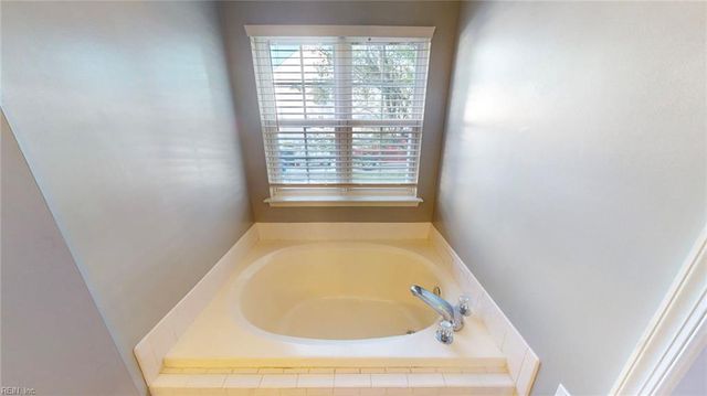 112 Dutchess WAY, Suffolk, VA 23435