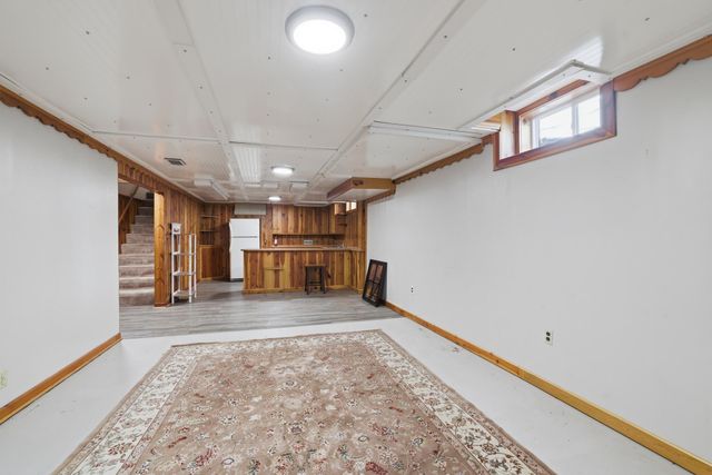 1457 Hoyt Avenue W, Falcon Heights, MN 55108