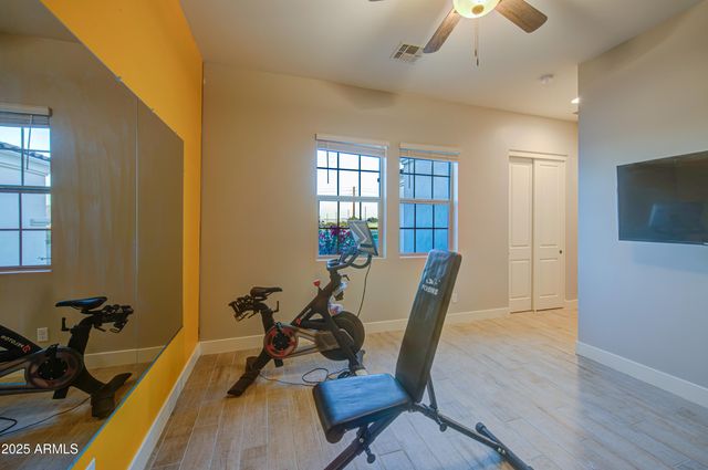 1687 E Lobo Street, San Tan Valley, AZ 85140