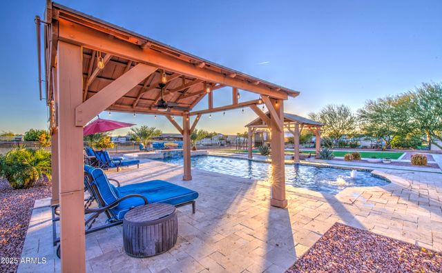 1687 E Lobo Street, San Tan Valley, AZ 85140