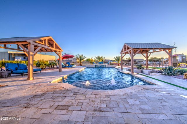 1687 E Lobo Street, San Tan Valley, AZ 85140