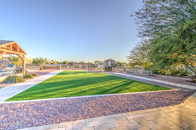 1687 E Lobo Street, San Tan Valley, AZ 85140