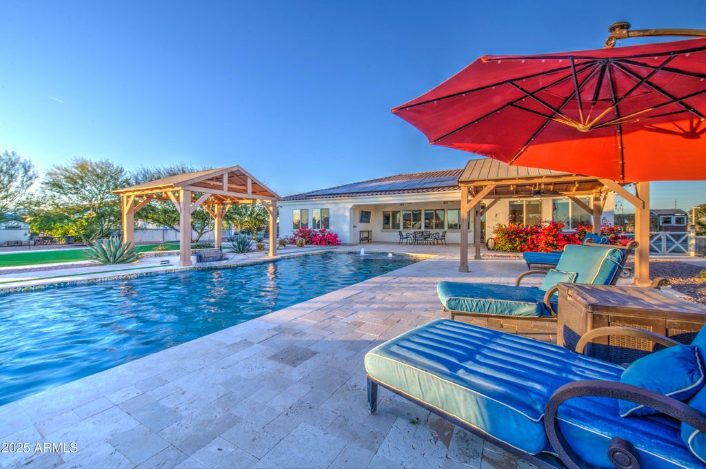 1687 E Lobo Street, San Tan Valley, AZ 85140