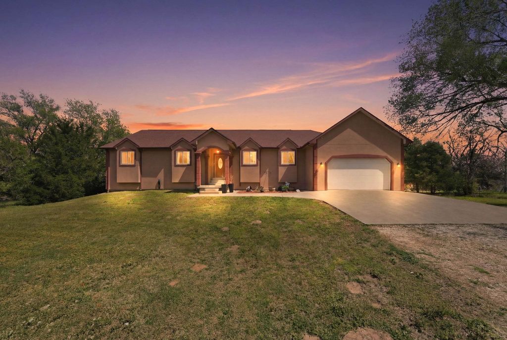 11470 N 151st St W, Sedgwick, KS 67212