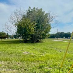 387 Richmond Drive, Biloxi, MS 39530