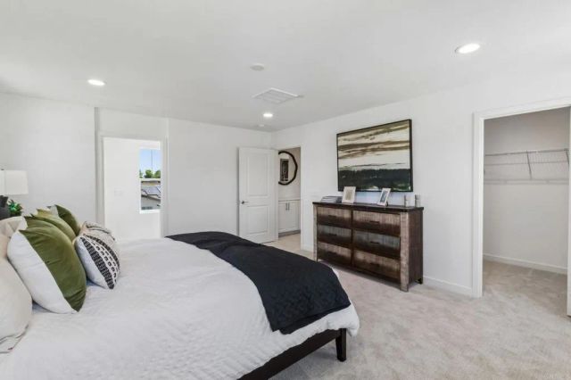 701 Kingbird Loop, Oceanside, CA 92058