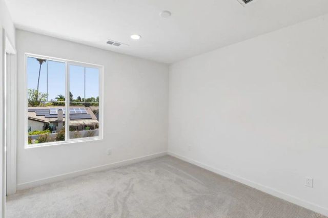 701 Kingbird Loop, Oceanside, CA 92058