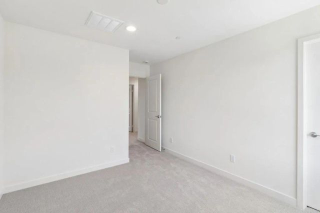 701 Kingbird Loop, Oceanside, CA 92058