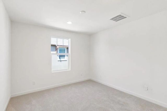 701 Kingbird Loop, Oceanside, CA 92058