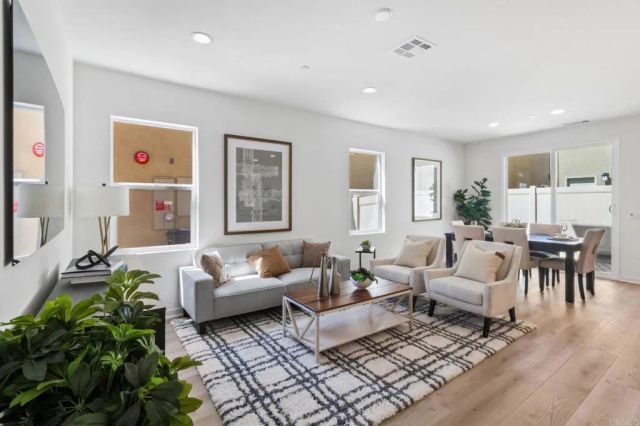 701 Kingbird Loop, Oceanside, CA 92058