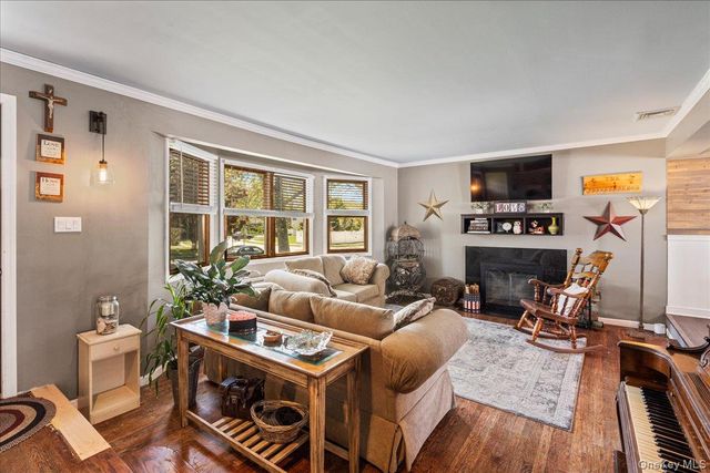 1733 Andrea Road, East Meadow, NY 11554