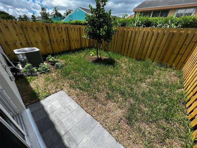1810 SE 26th Terrace 1810, Homestead, FL 33035