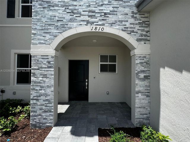 1810 SE 26th Terrace 1810, Homestead, FL 33035