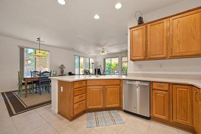 120 Pelican Bay, Sacramento, CA 95835