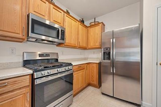 120 Pelican Bay, Sacramento, CA 95835