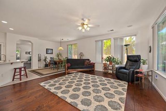 120 Pelican Bay, Sacramento, CA 95835