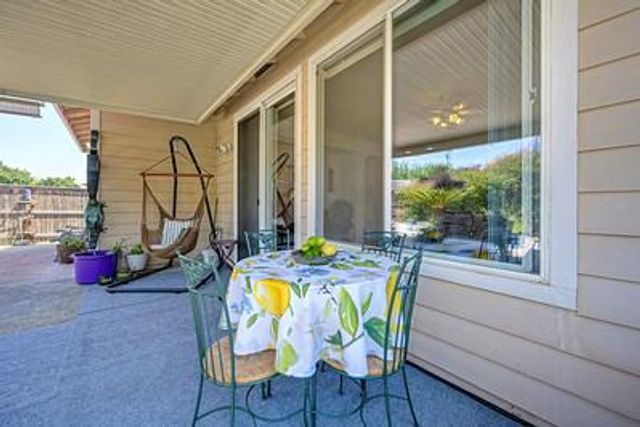 120 Pelican Bay, Sacramento, CA 95835