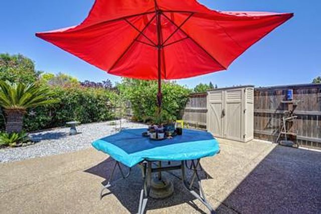 120 Pelican Bay, Sacramento, CA 95835