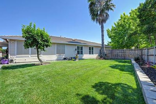 120 Pelican Bay, Sacramento, CA 95835