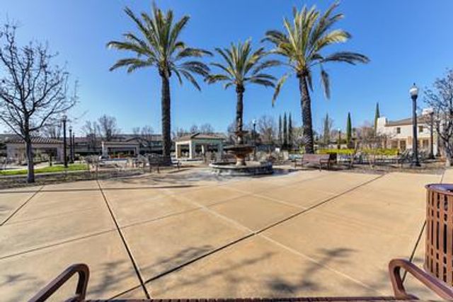 120 Pelican Bay, Sacramento, CA 95835