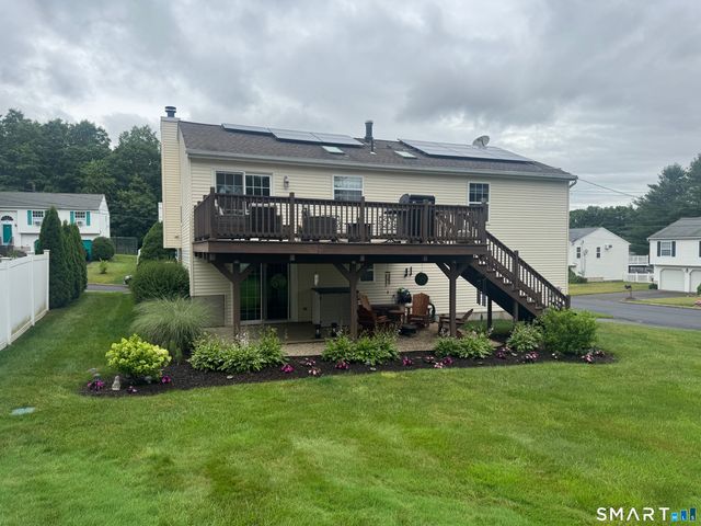 2 Michelle Lane, Naugatuck, CT 06770