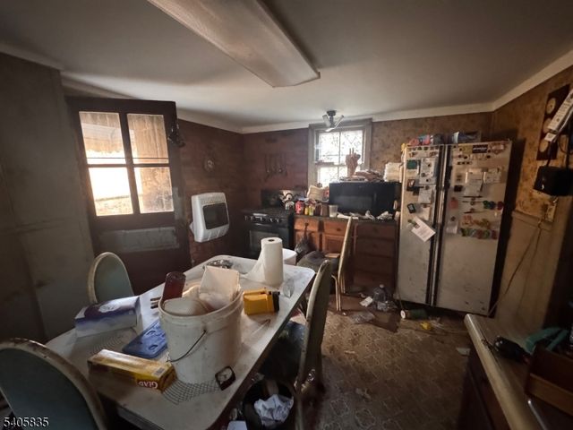 4 High St, Glen Gardner Boro, NJ 08826