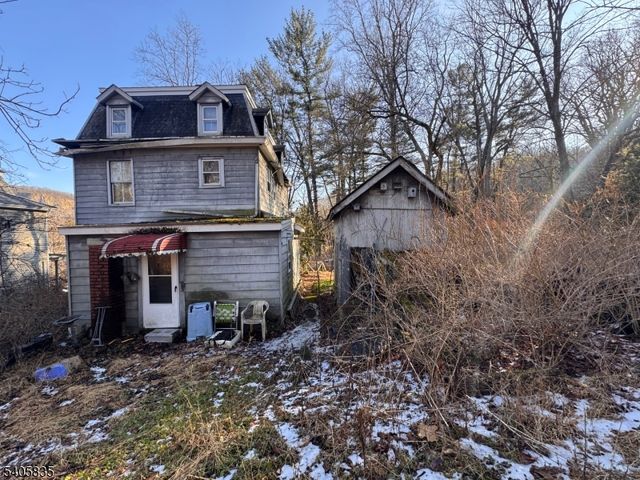 4 High St, Glen Gardner Boro, NJ 08826