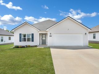 1572 Variance Dr, Clarksville, TN 37042