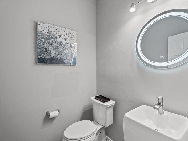 617 Forest Village, La Marque, TX 77568