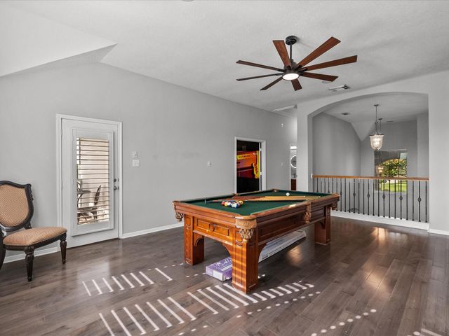 617 Forest Village, La Marque, TX 77568