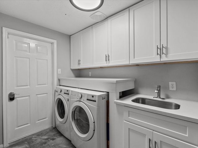 617 Forest Village, La Marque, TX 77568