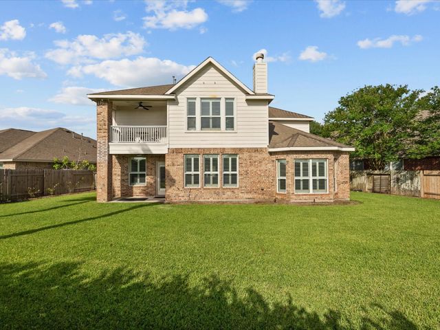 617 Forest Village, La Marque, TX 77568