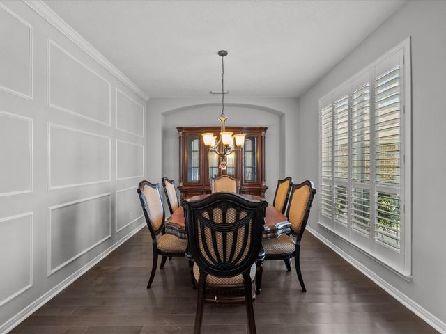 617 Forest Village, La Marque, TX 77568