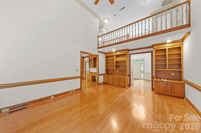 5215 Silchester Lane, Charlotte, NC 28215