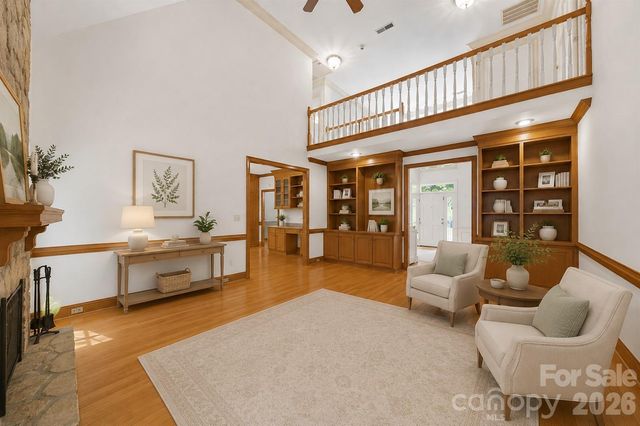 5215 Silchester Lane, Charlotte, NC 28215
