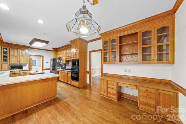 5215 Silchester Lane, Charlotte, NC 28215