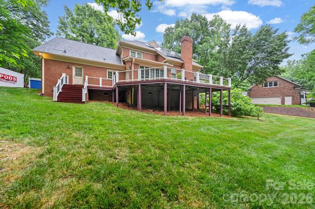 5215 Silchester Lane, Charlotte, NC 28215