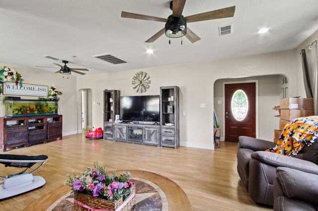 1801 Adams Street, Liberty, TX 77575