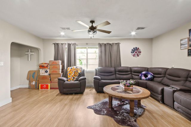 1801 Adams Street, Liberty, TX 77575